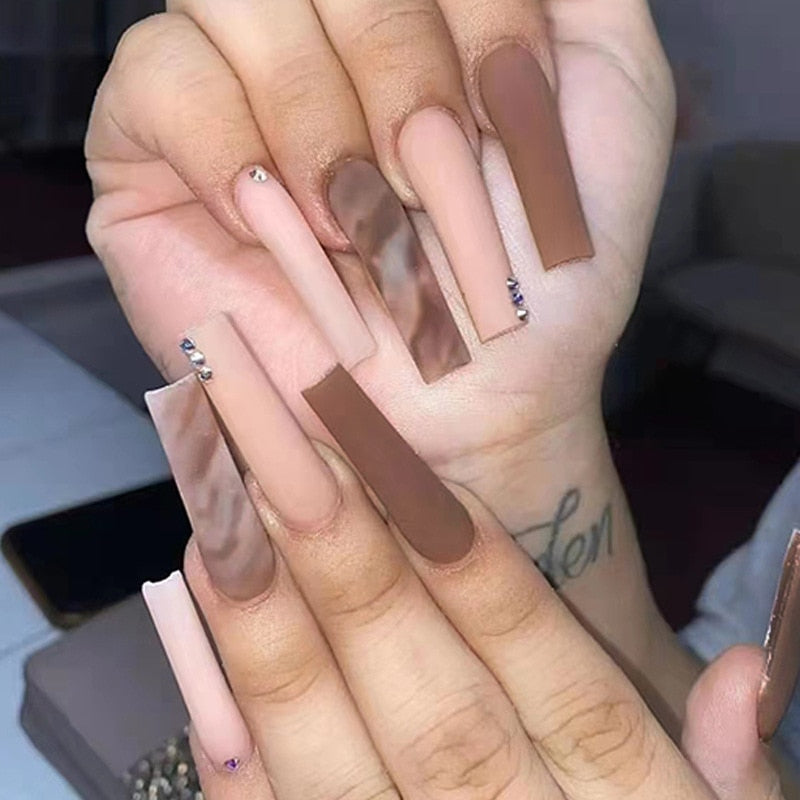Glamour on the Go: 24Pcs Rhinestone-Adorned Long Coffin False Nails Set